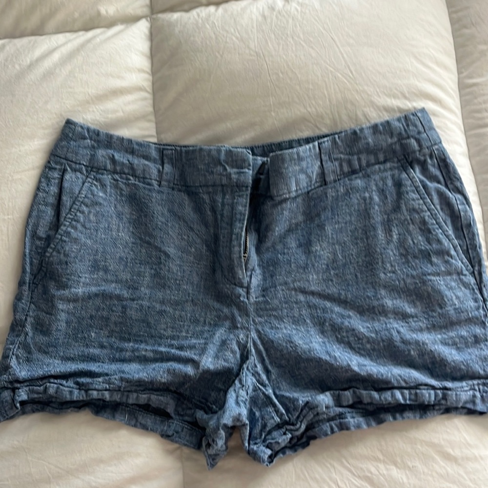 Anne Taylor Loft  shorts